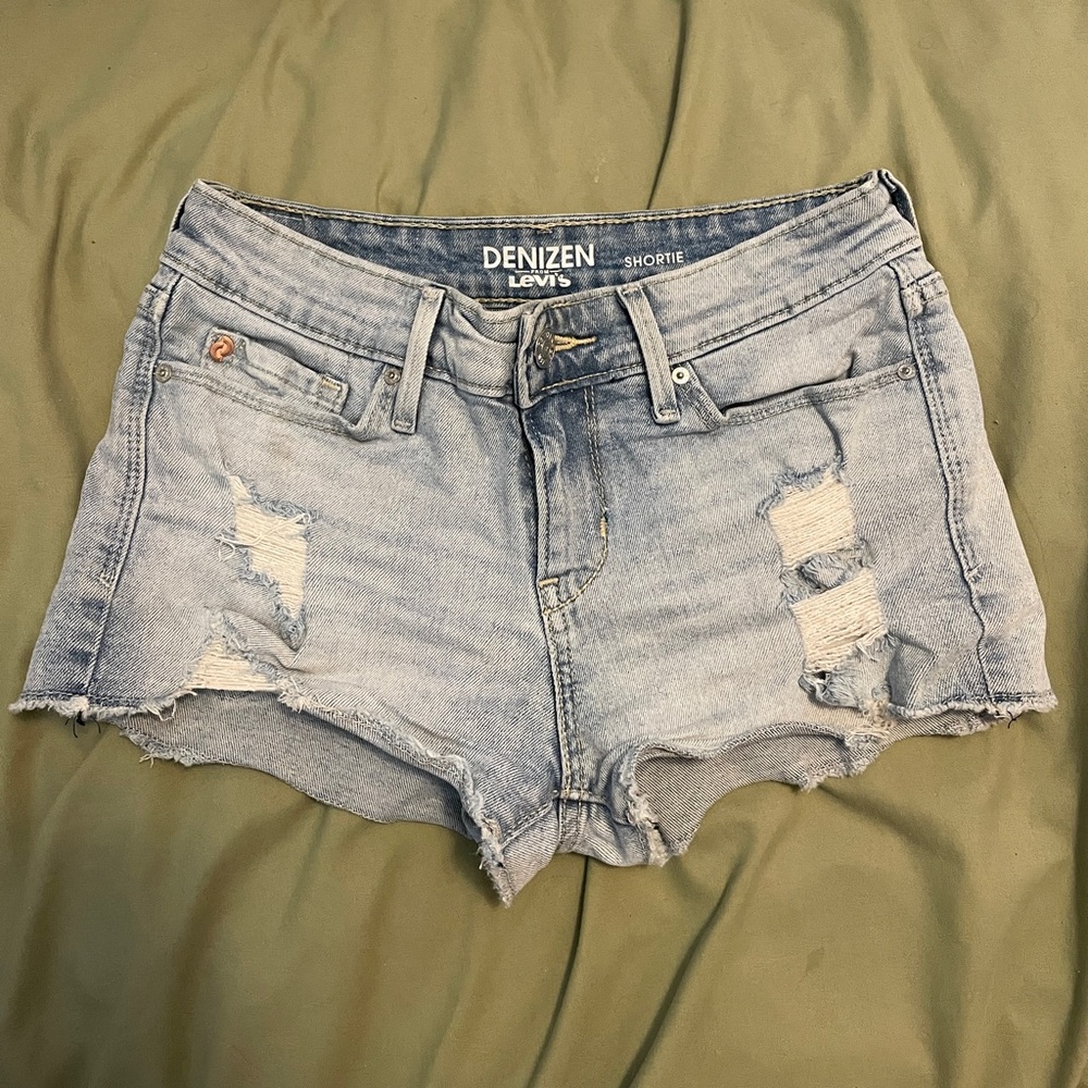 Levi’s Denizen Y2K Distressed Low Rise Denim Shorts